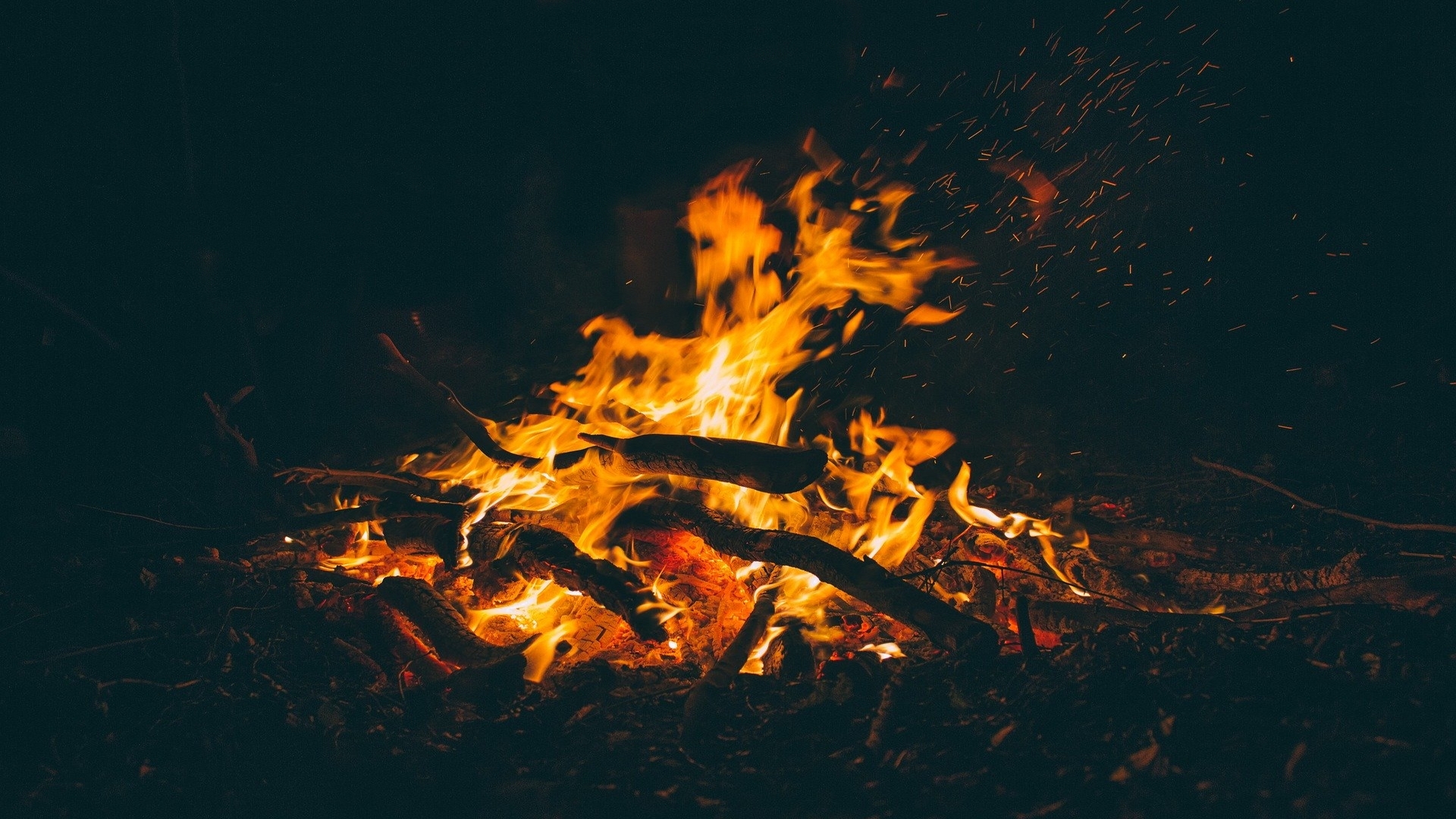 FHD bonfire-1835829_1920